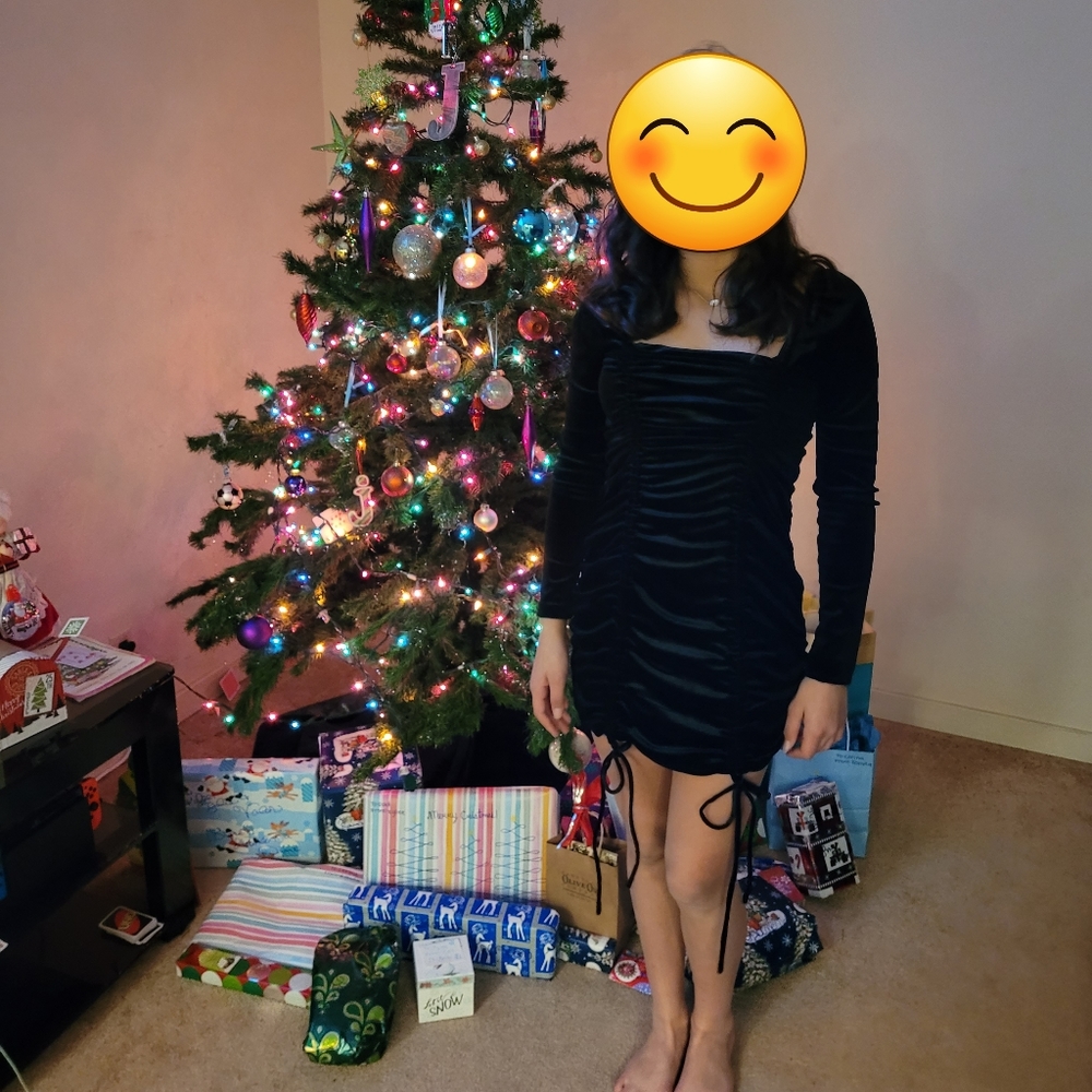 Black mini dress size small